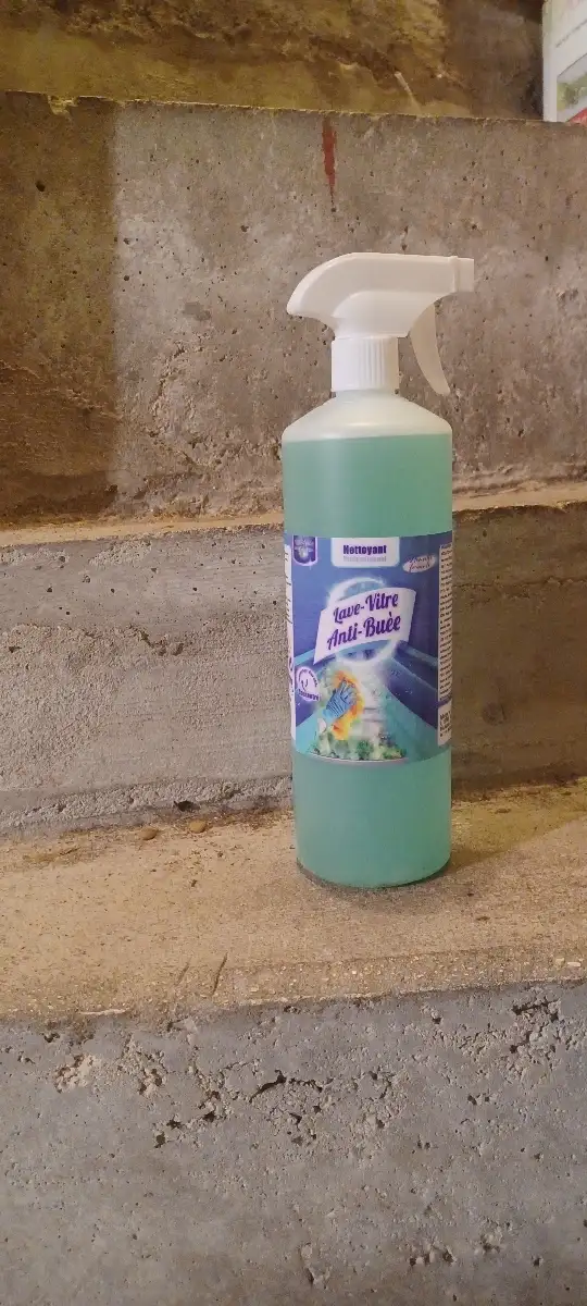 lave vitre anti-buée